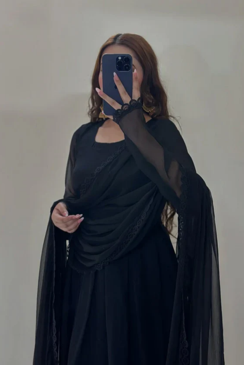Aura Black 3PC Stitched